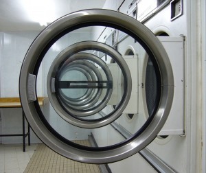 Waschmaschinen Türen im Waschsalon